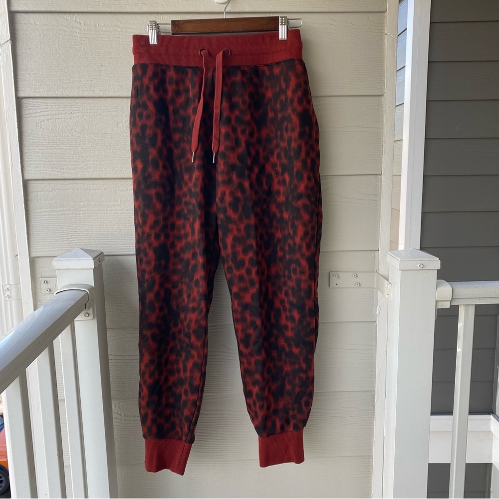 ZELLA Rust Madder Tortoise Print Joggers With Pockets - Picture 1 of 13